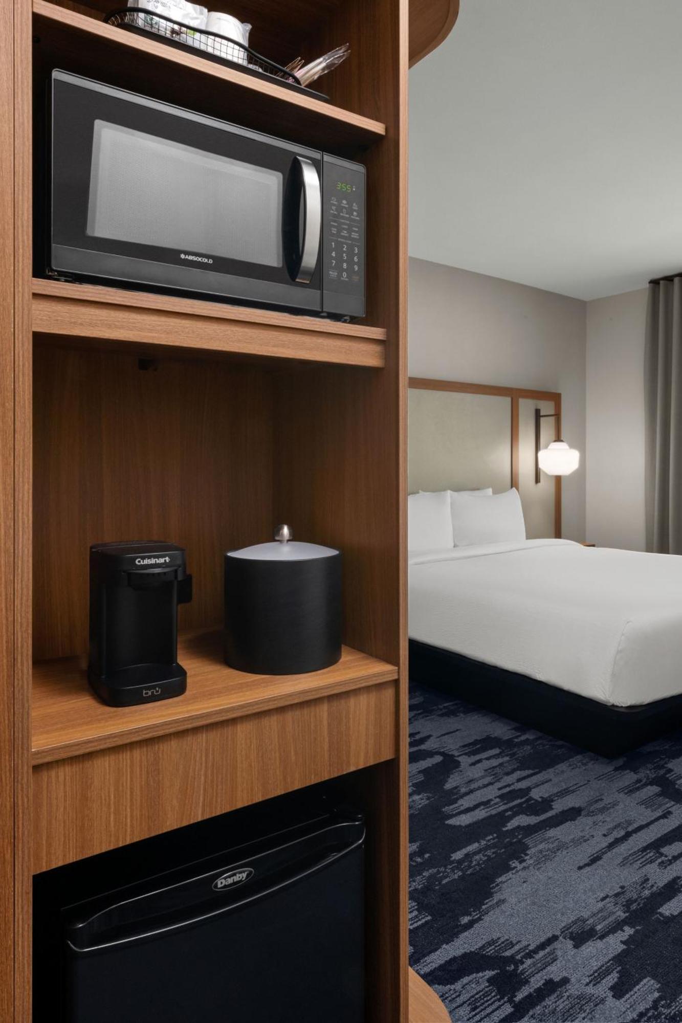 Fairfield By Marriott Inn & Suites Victorville Exterior photo